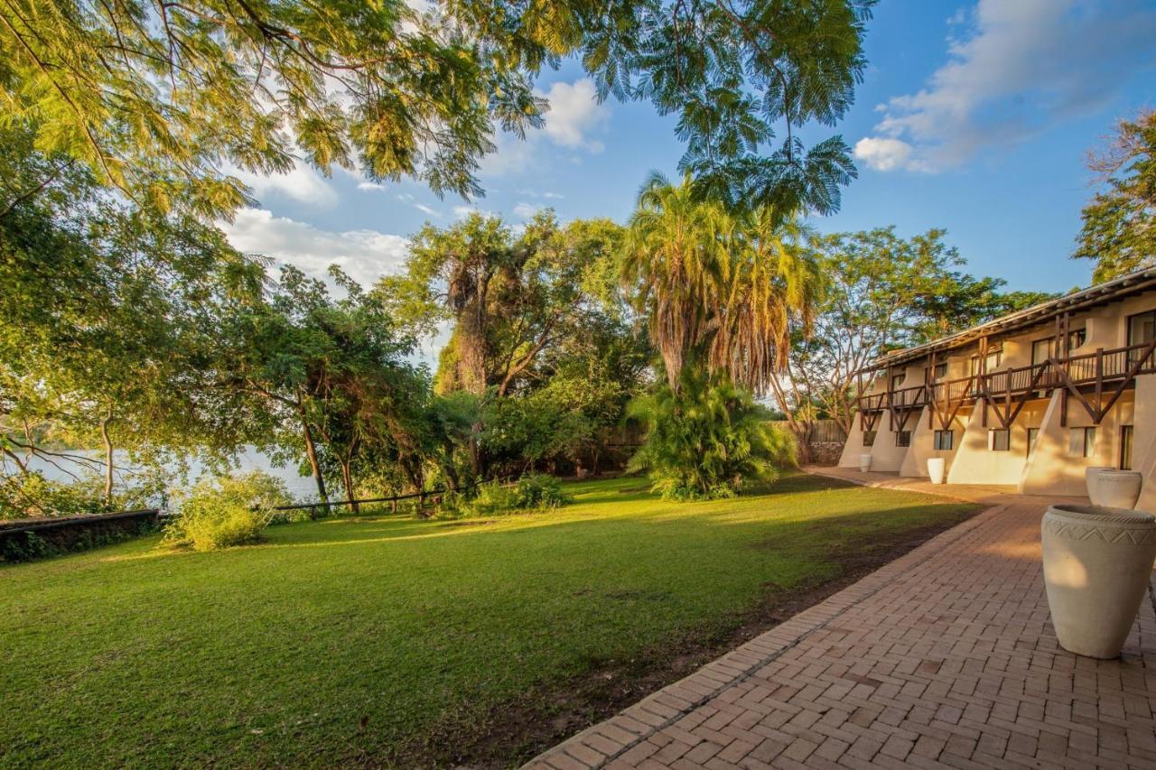 Chobe Safari Lodges Kasane Eksteriør billede